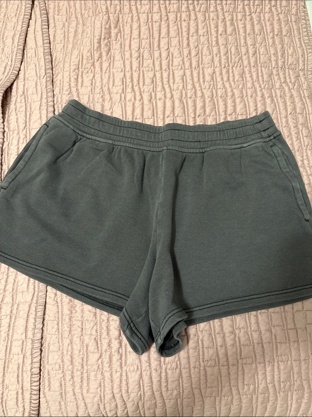 NWOT aerie Smoked Gray Textured Knit Shorts